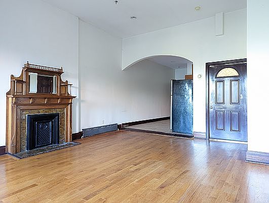 2nd image of 40 W 120th St APT 3