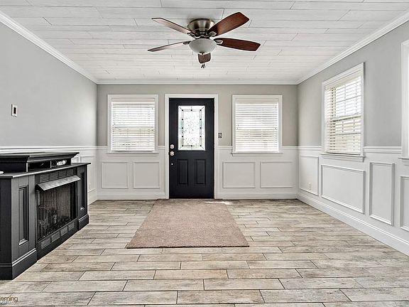 4th image of 155 Kentucky Ave