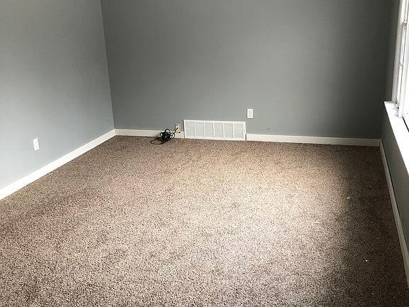 3rd image of 5545 Hamilton Ave