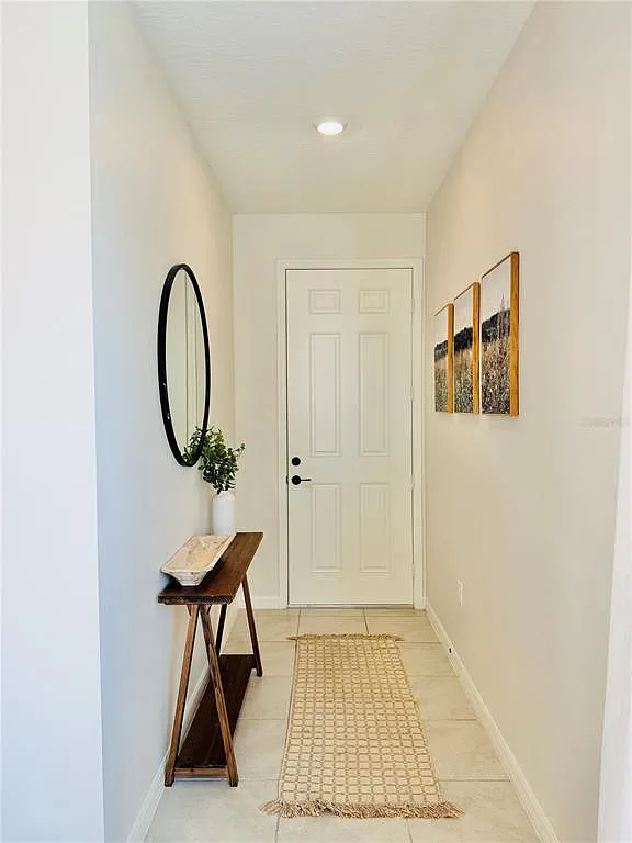 3 bed, 2.0 bath, 1506 sqft, $2,000 — Photo 1