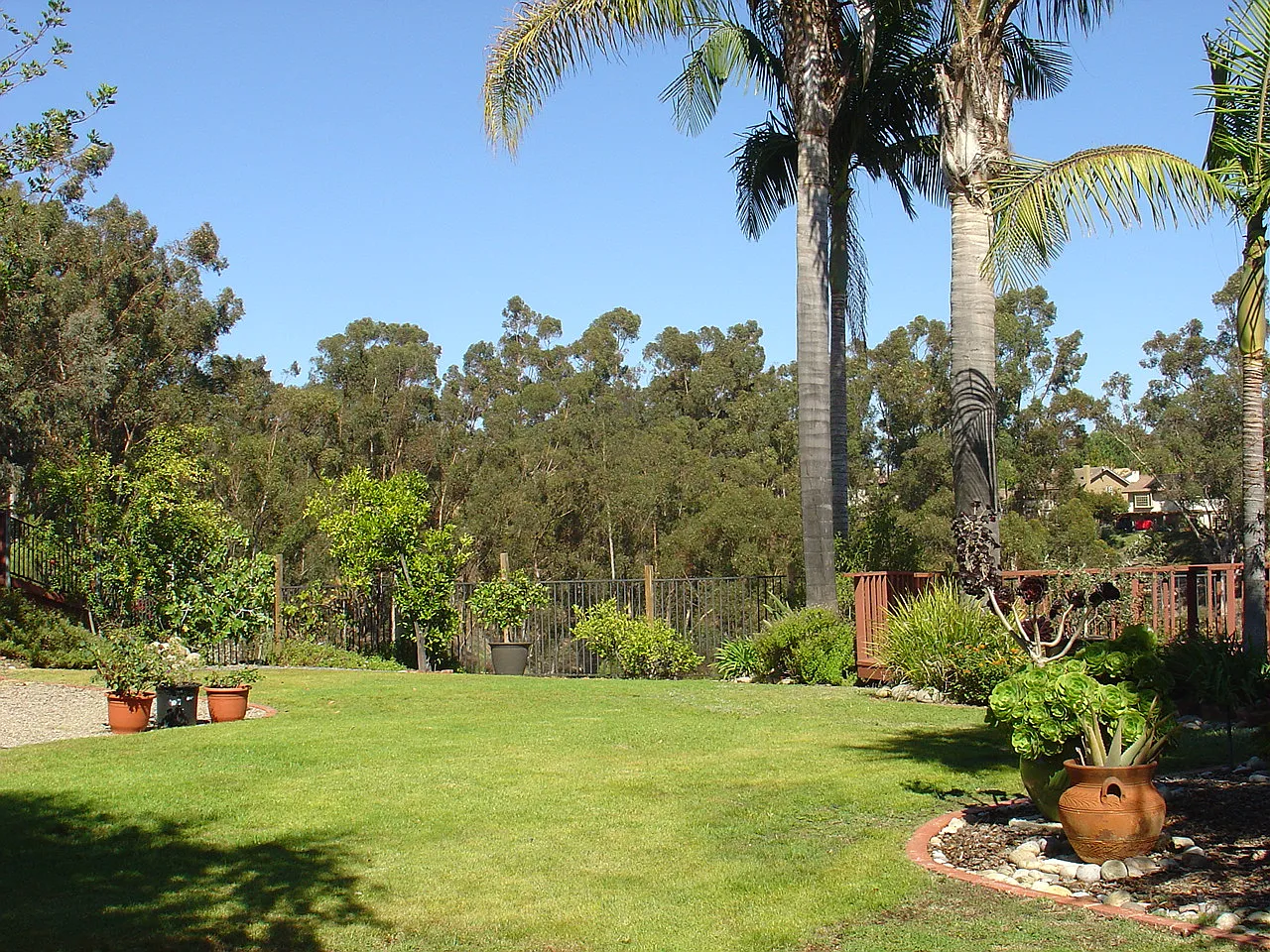 4 bed, 2.5 bath, 2250 sqft, $4,500 — Photo 1