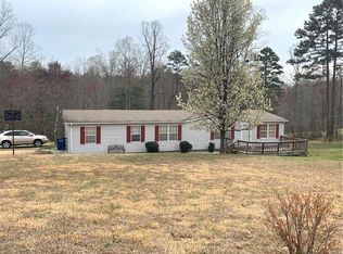 3162 Jones Wade Rd, Hudson, NC 28638