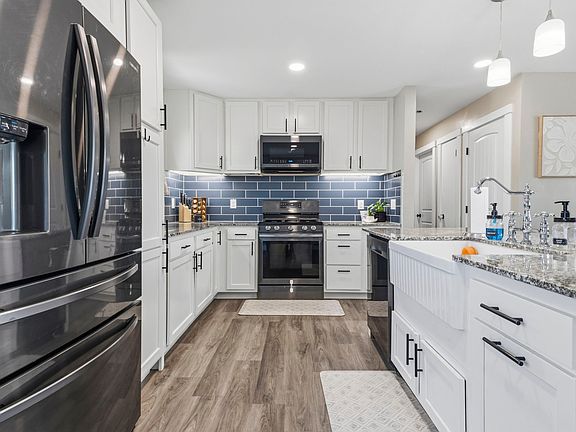 3rd image of 5488 W Saguaro Dr