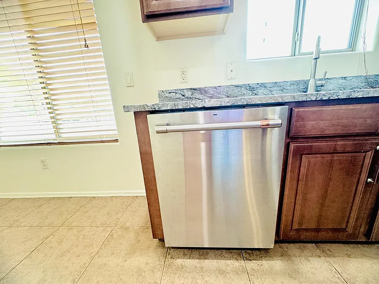 8475 S Otis Dr — Photo 29