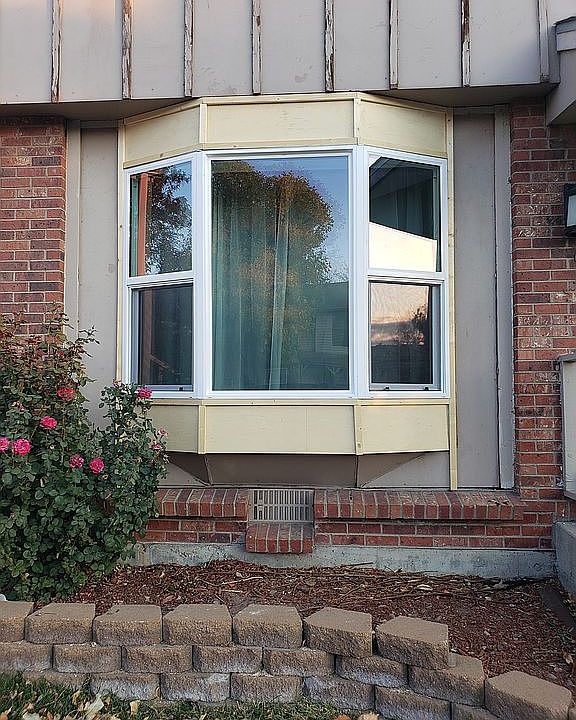 Custom windows throughout