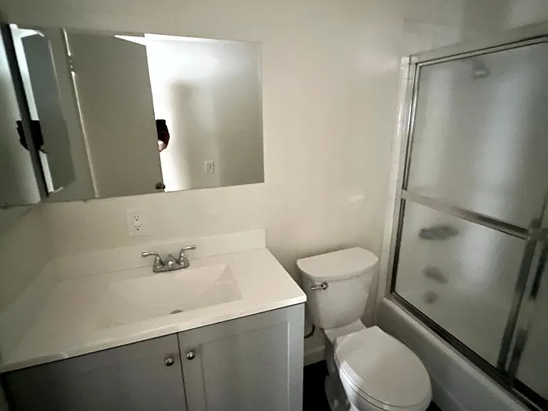 1412 Brockton Ave — Photo 2