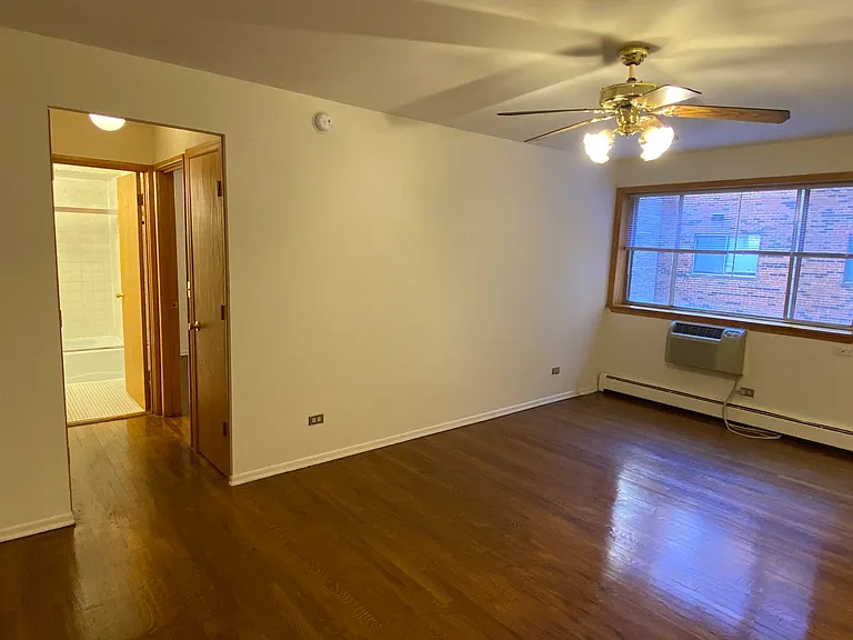531 W Deming Place — Photo 28