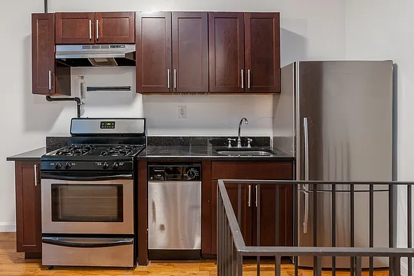 Rented by Corbett & Dullea Realty | media 13