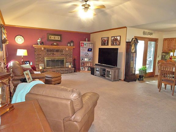 4th image of 1822 Terrace Dr