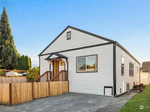 6257 13th Avenue S, Seattle, WA 98108