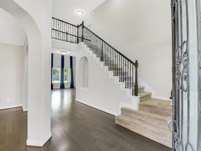 16706 Chestnut Square Dr — Photo 11