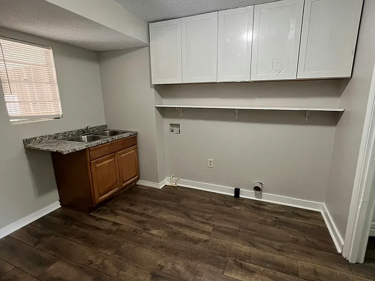 Studio Kitchen