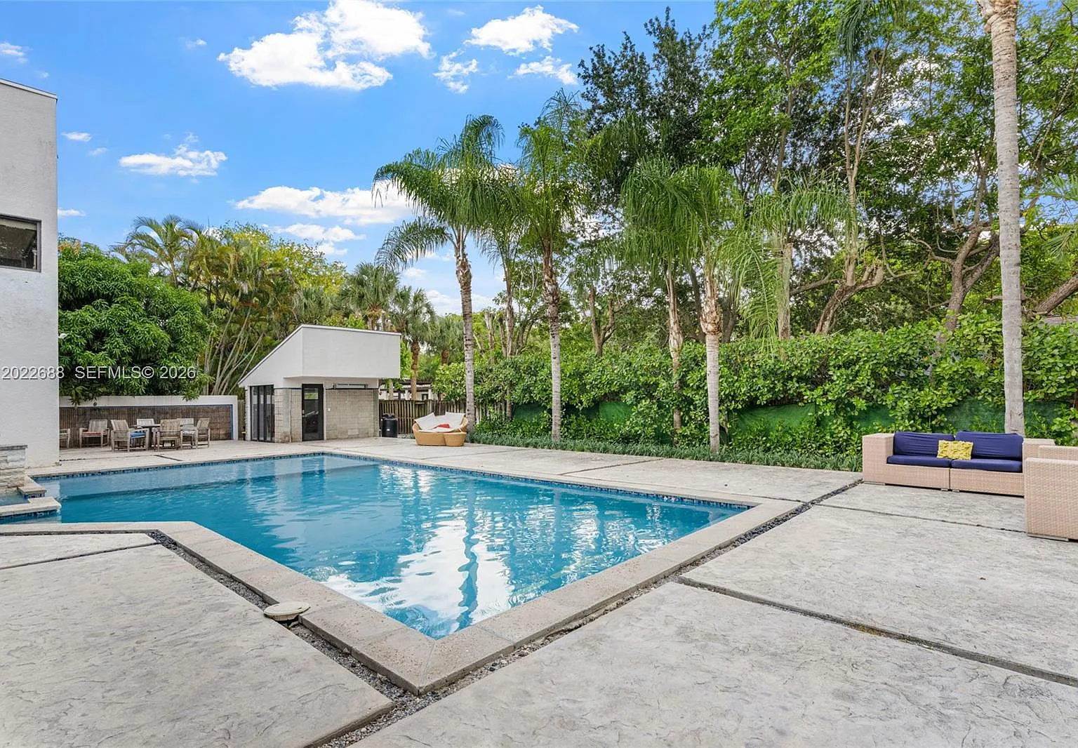 Briarwood Estates — Photo 2