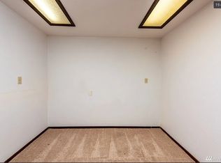 16902 NE 88th St #1, Redmond, WA 98052