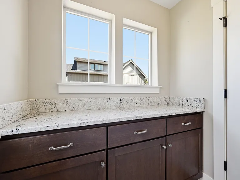 1064 SE Leonel Ln — Photo 23