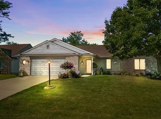 2210 Cedarwood Way, Fort Wayne, IN