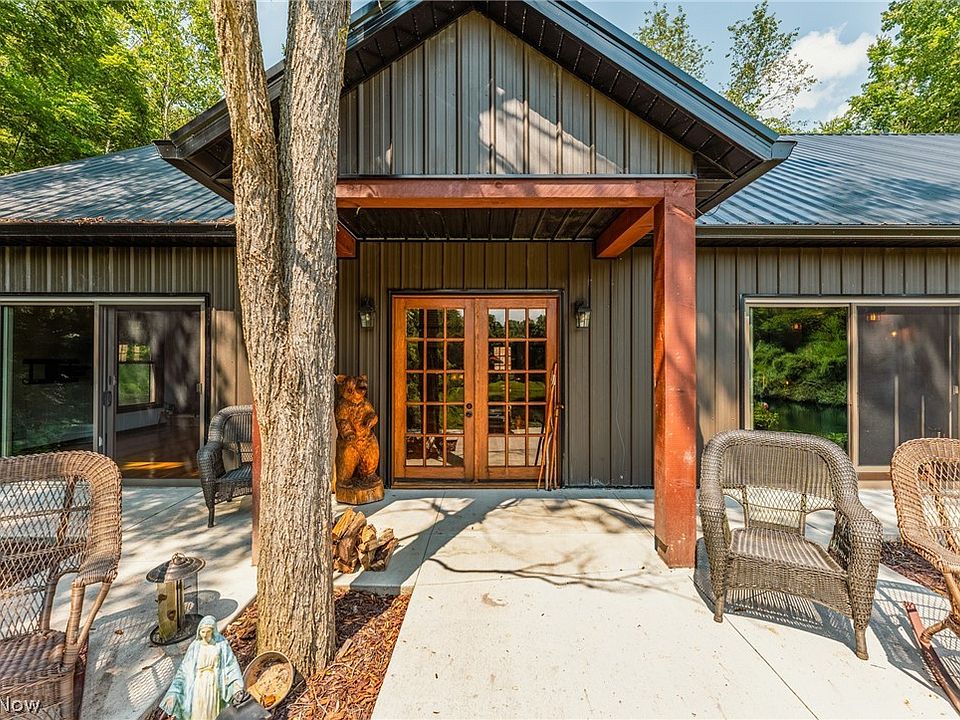 1st image of 44423 Hanover Ridge Rd