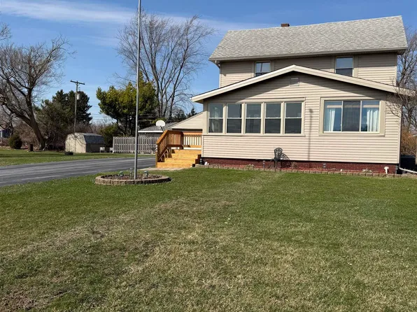 924 Hawthorne Dr, Temperance, MI 48182