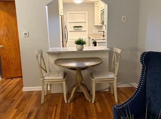 537 Chase Rd, Columbus, OH 43214