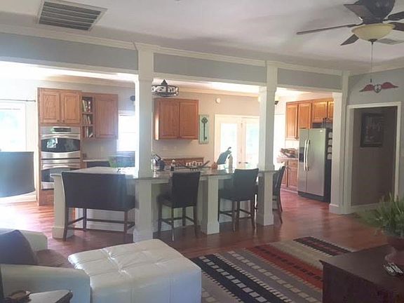 5th image of 710 Creekside Dr