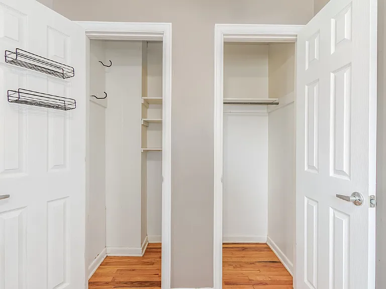 1385 S Grant St — Photo 21