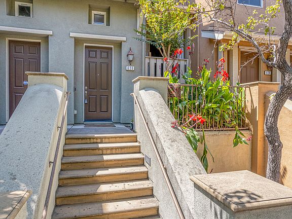 5th image of 628 Boardwalk Way