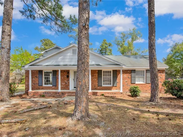 5432 Sandstone Dr, Fayetteville, NC 28311