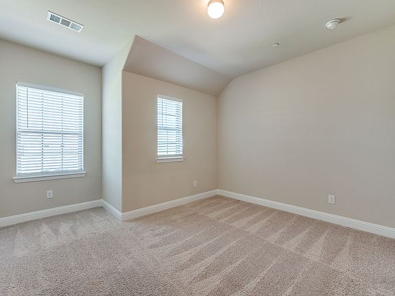 4th image of 6239 Blythe Dr