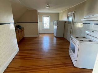 23-25 Cleveland St APT 3, Springfield, MA 01104