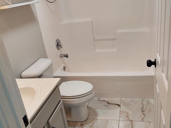 2nd image of 2310 Wrightsville Ave APT 213