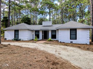 355 Serpentine Dr, Southern Pines, NC 28387