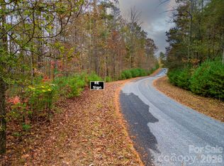 139 Larkhaven Dr, Nebo, NC 28761