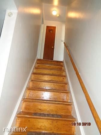 00000_7lnl4q55X2f_600x450