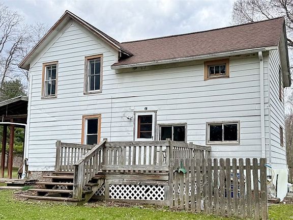 3rd image of 328 Indian Field Rd
