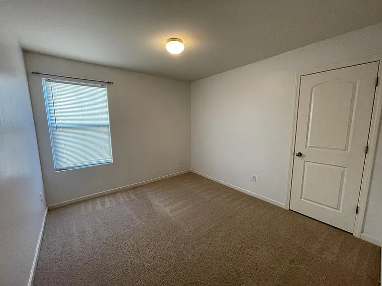 3654 Creekside Dr — Photo 21
