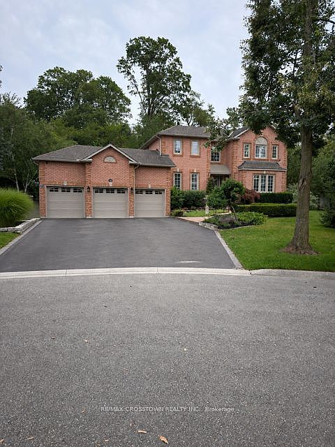 1st image of 71 Treegrove Cir