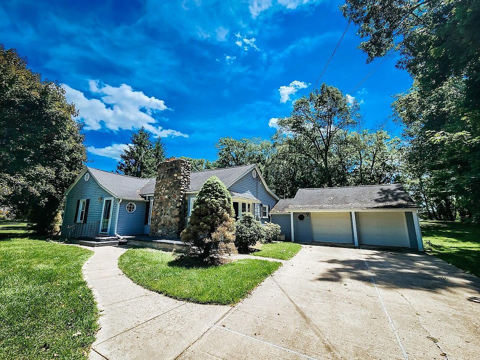 1st image of 222 Barber Dr