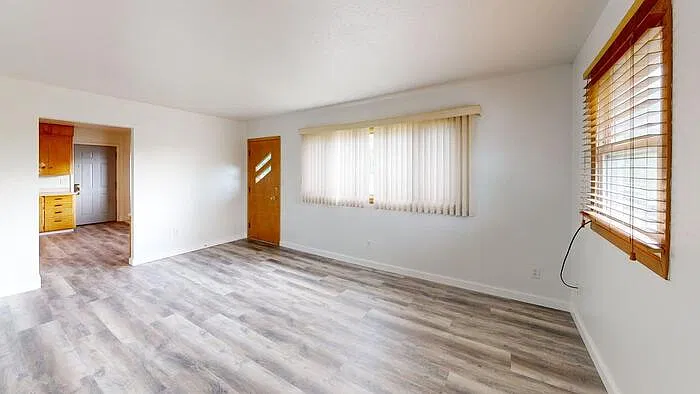 2 bed, 1.0 bath, $1,199 — Photo 3