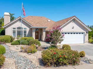 5830 Diamond Ridge Dr, Redding, CA 96003