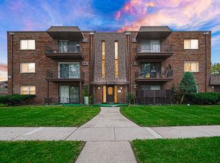 903 Elder Rd APT 7, Homewood, IL 60430