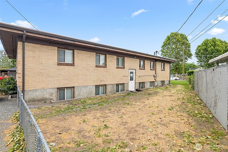5th image of 1304 W Hopkins Street