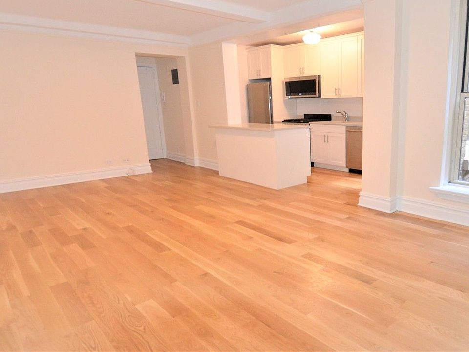 1st image of 25 E 10th St APT 4D