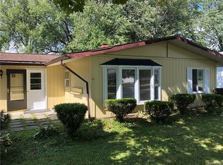 28 Bellhurst Rd, Tonawanda, NY 14150