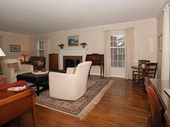3rd image of 6026 Sebright Ln