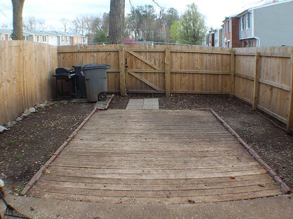 4th image of 8017 Provincetown Dr