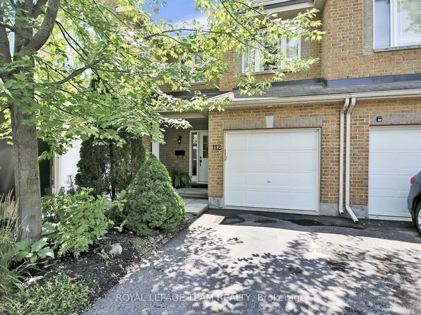 112 Talltree Cres, Ottawa, ON K2S 0A9