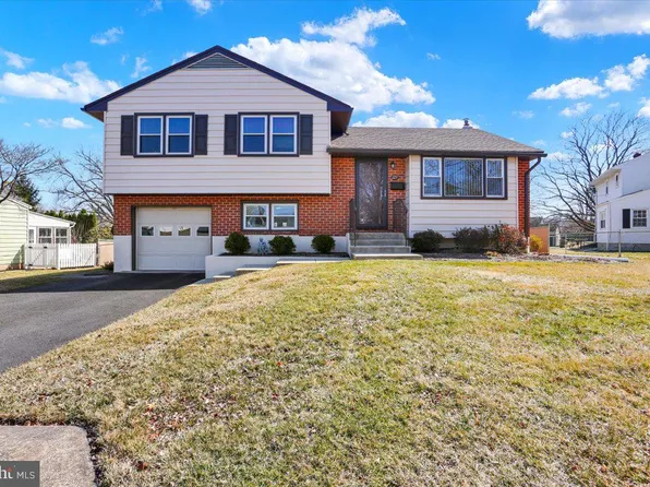 229 Bard Ave, Sinking Spring, PA 19608
