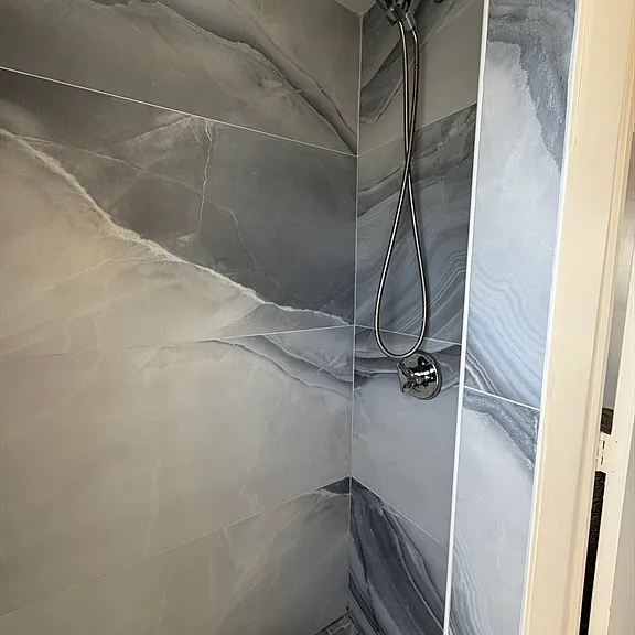 10-12 Maple St #6 — Photo 13