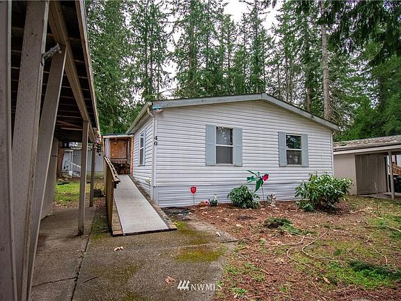 2nd image of 4401 37th Ave SE Unit 40