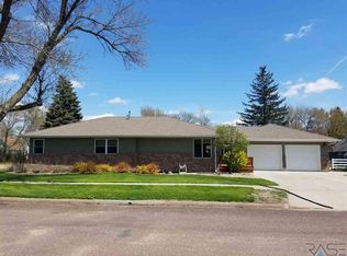 630 N Minnesota St, Salem, SD 57058